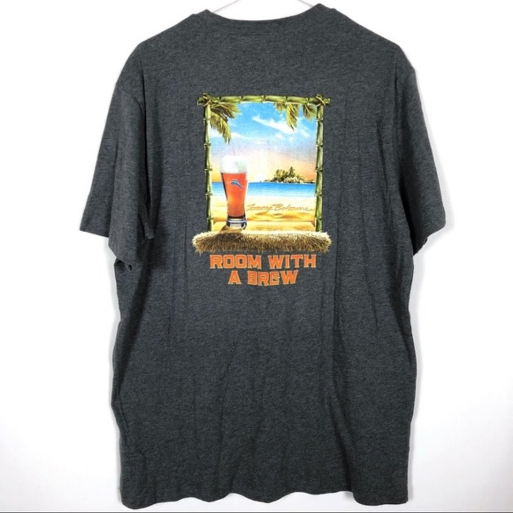 🍑3•4•$30 Tommy Bahama Gray Tee Room With A Brew